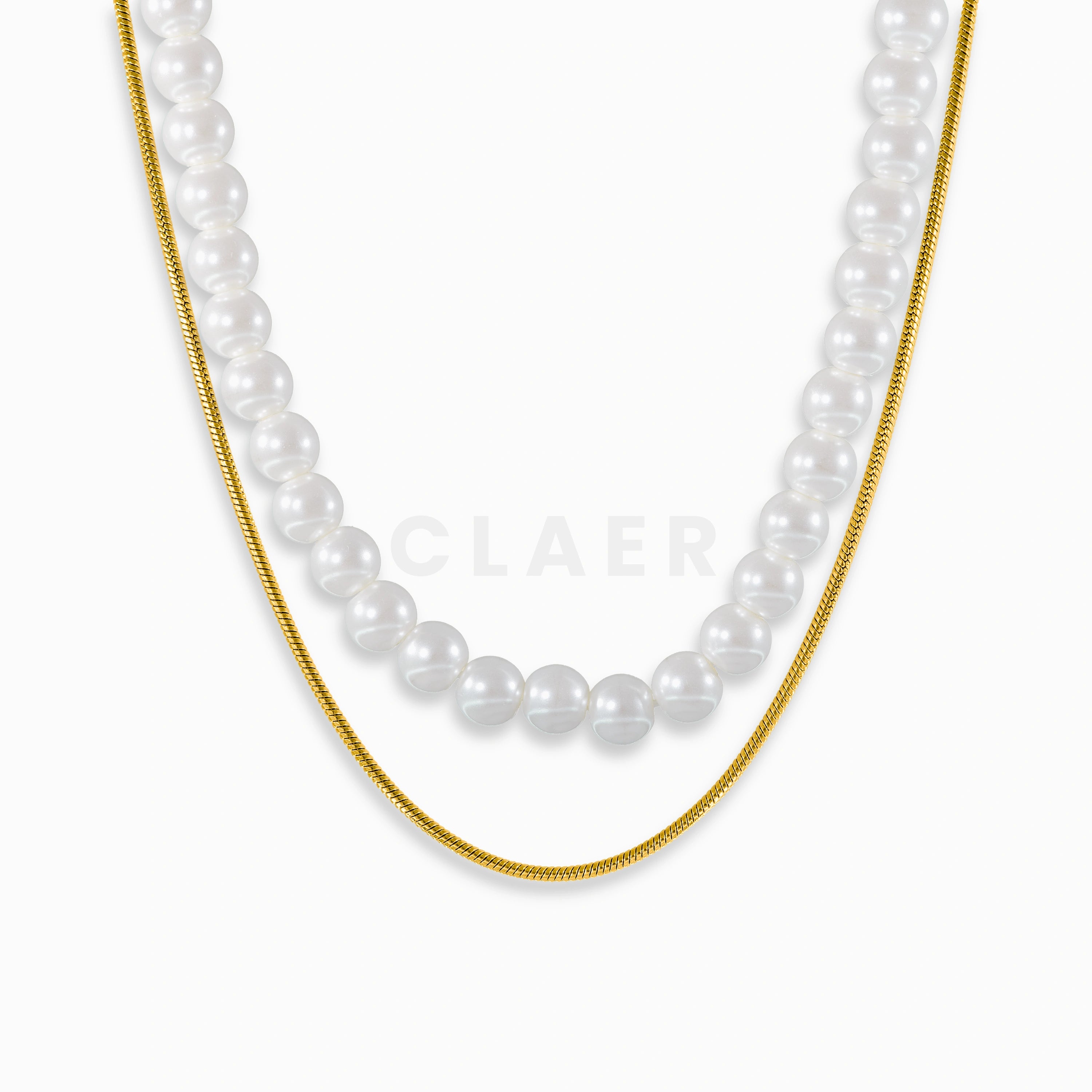 Kombination aus klassischer Perlenkette und runder Snake-Halskette in Gold.