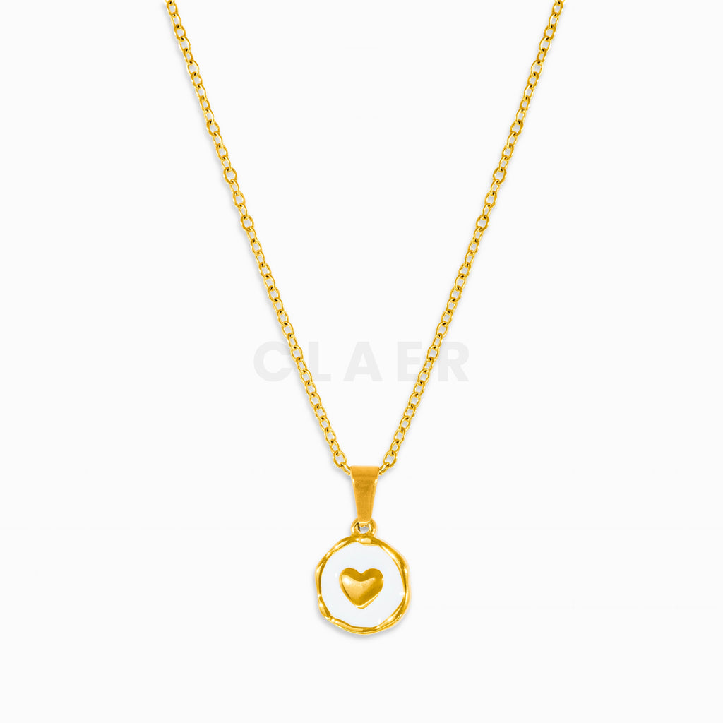 Goldene Gliederkette mit unserem Herz-Charm als Anhänger.