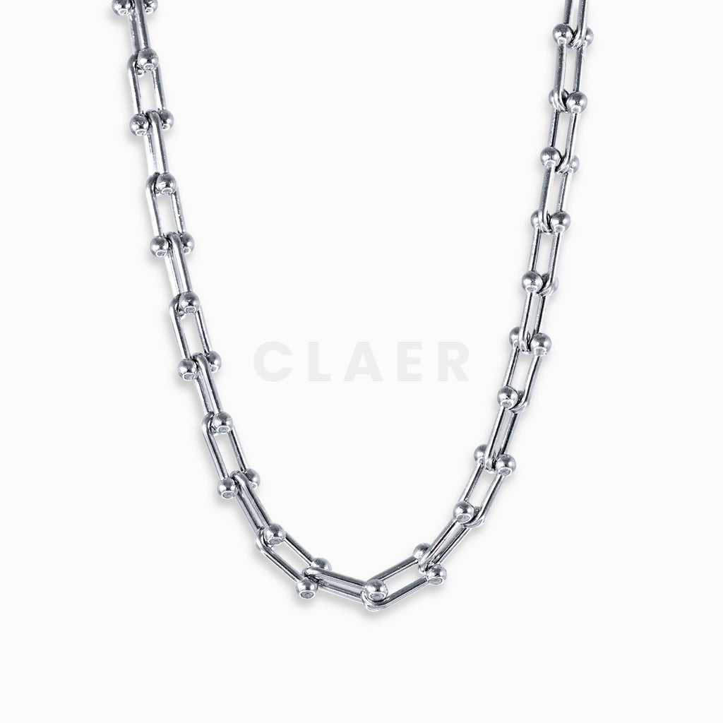 Silberne Horseshoe-Halskette mit Hufeisen ähnlichen Gliedern.