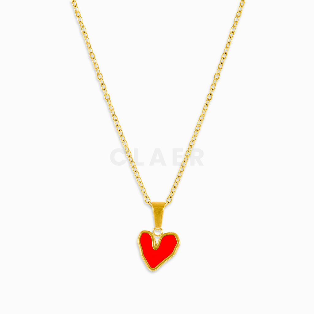 Goldene Gliederkette mit unserem Anhänger in unregelmässiger Herzform.