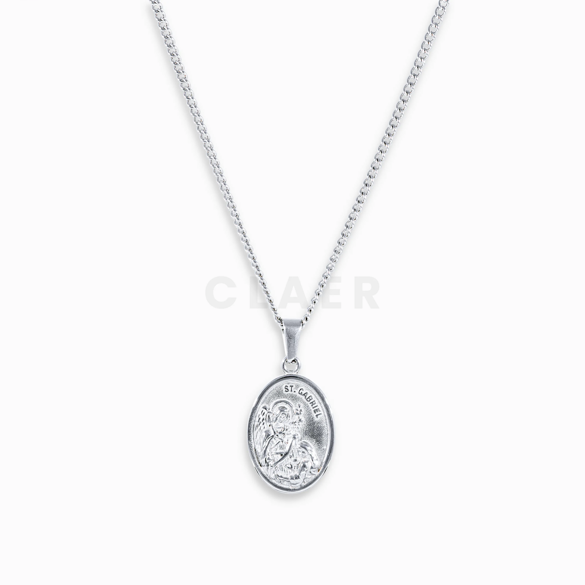Silberner Anhänger mit St. Gabriel-Motiv auf unserer Curb-Kette.