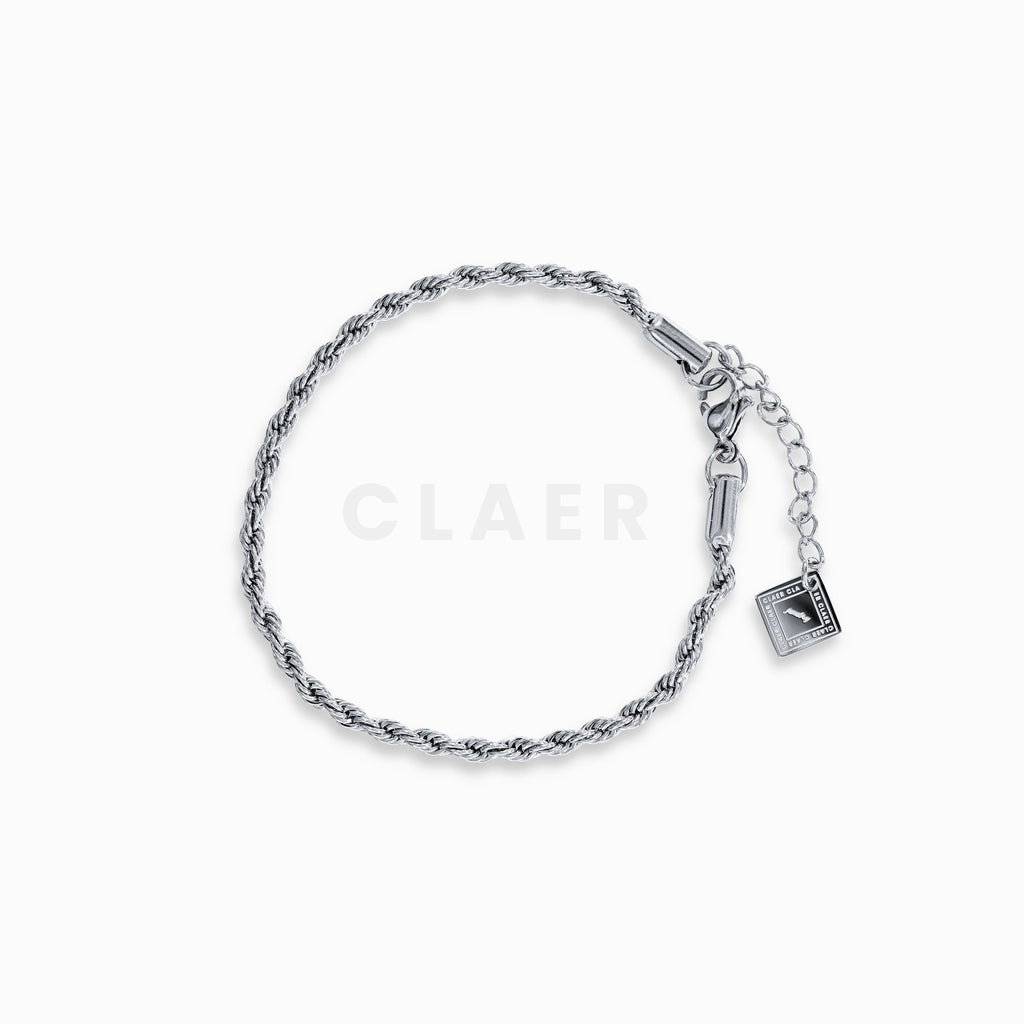 Dünnes silbernes Rope-Armband mit Logo-Tag von CLAER.